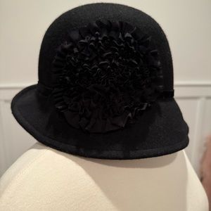 White House black market black wool fedora